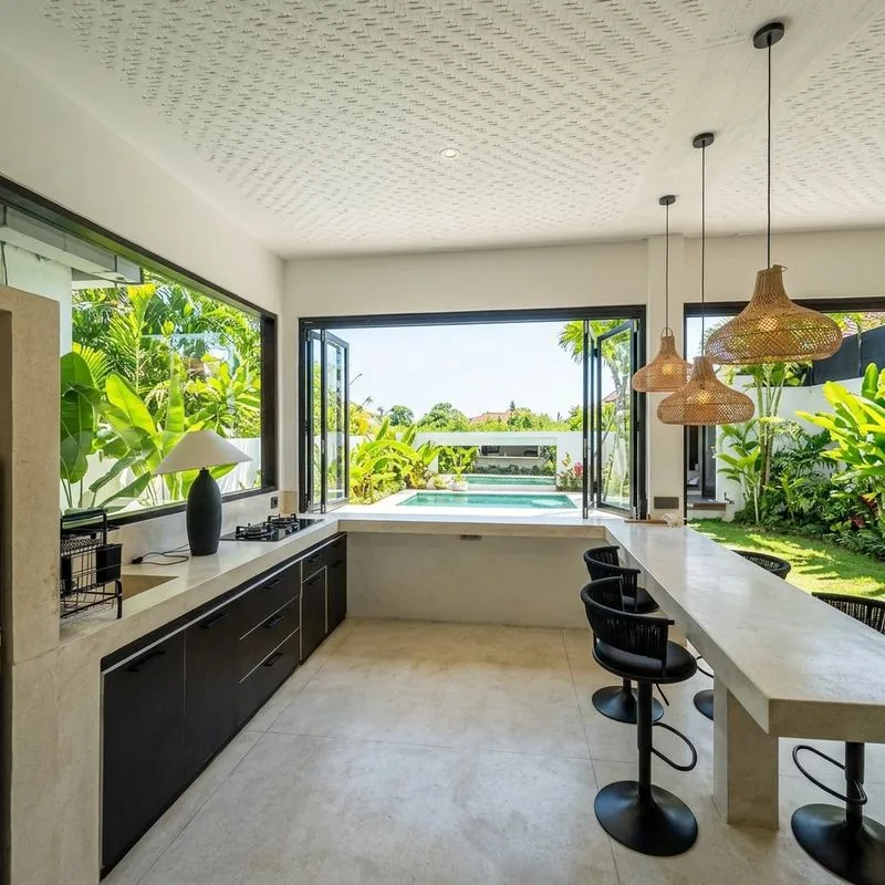 Villa Sayan II kitchen with bar counter
