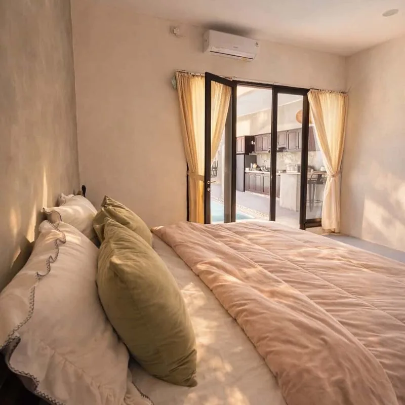 Second bedroom