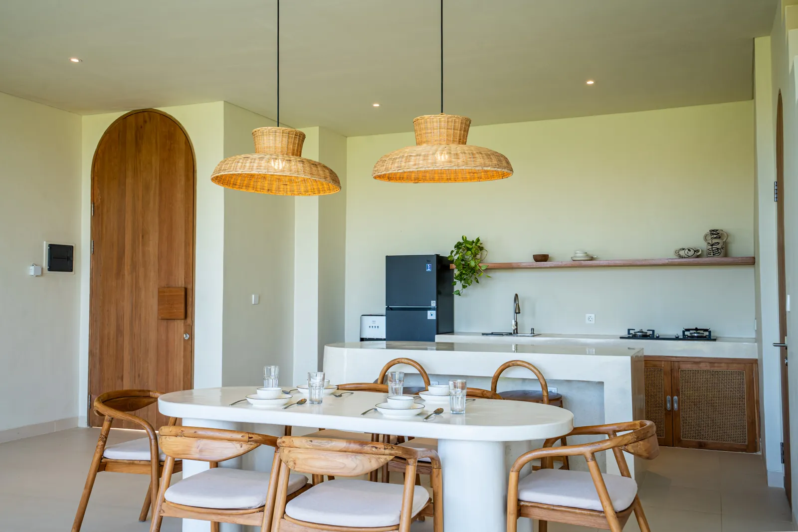 Type A kitchen with arched doorway