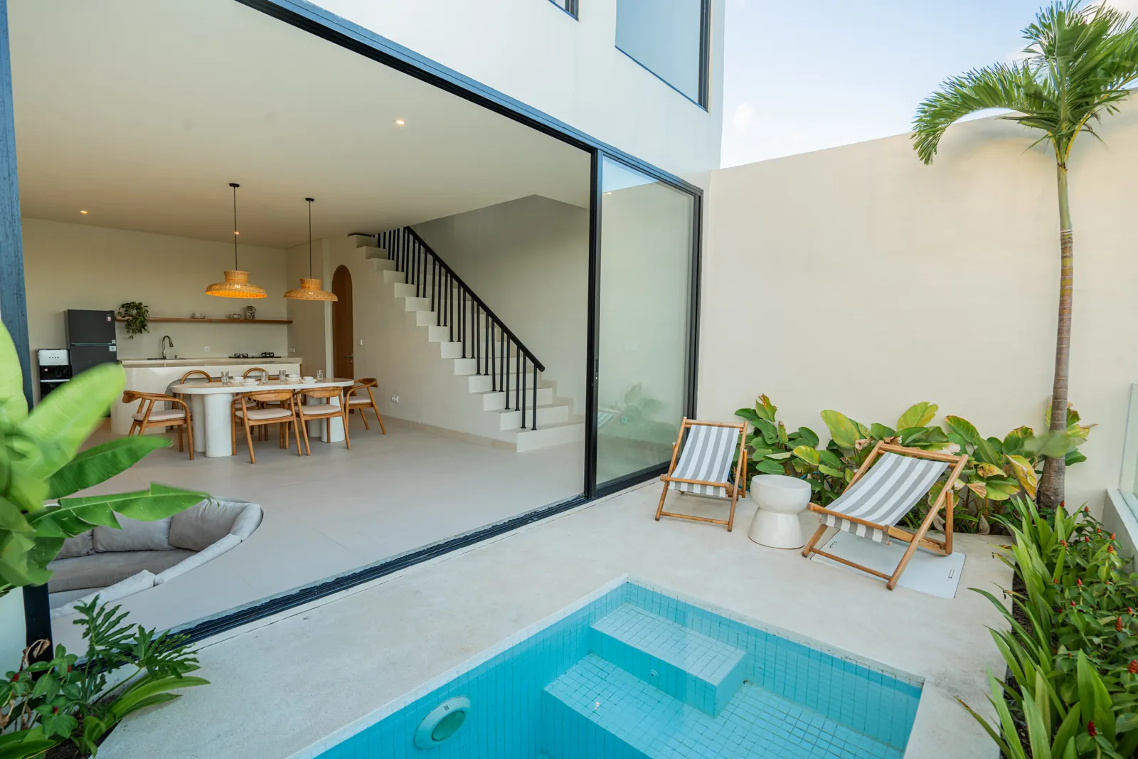 Type A private pool and deck