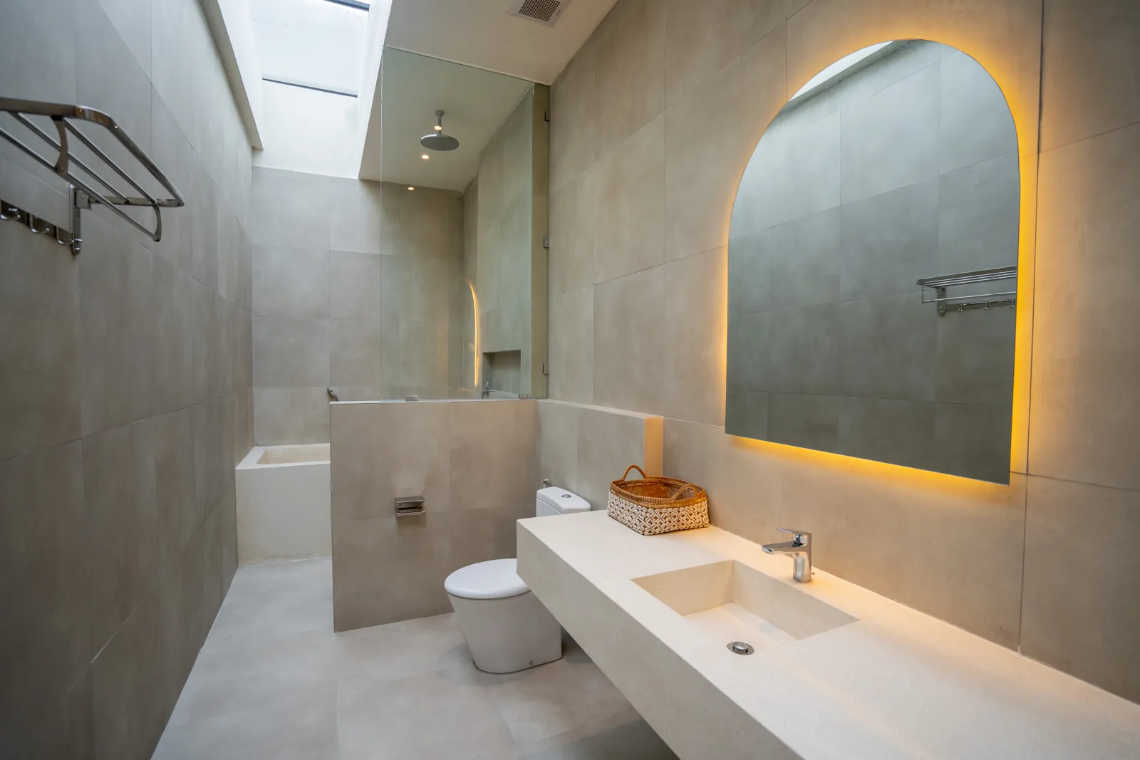 Type A master bathroom with arched mirror