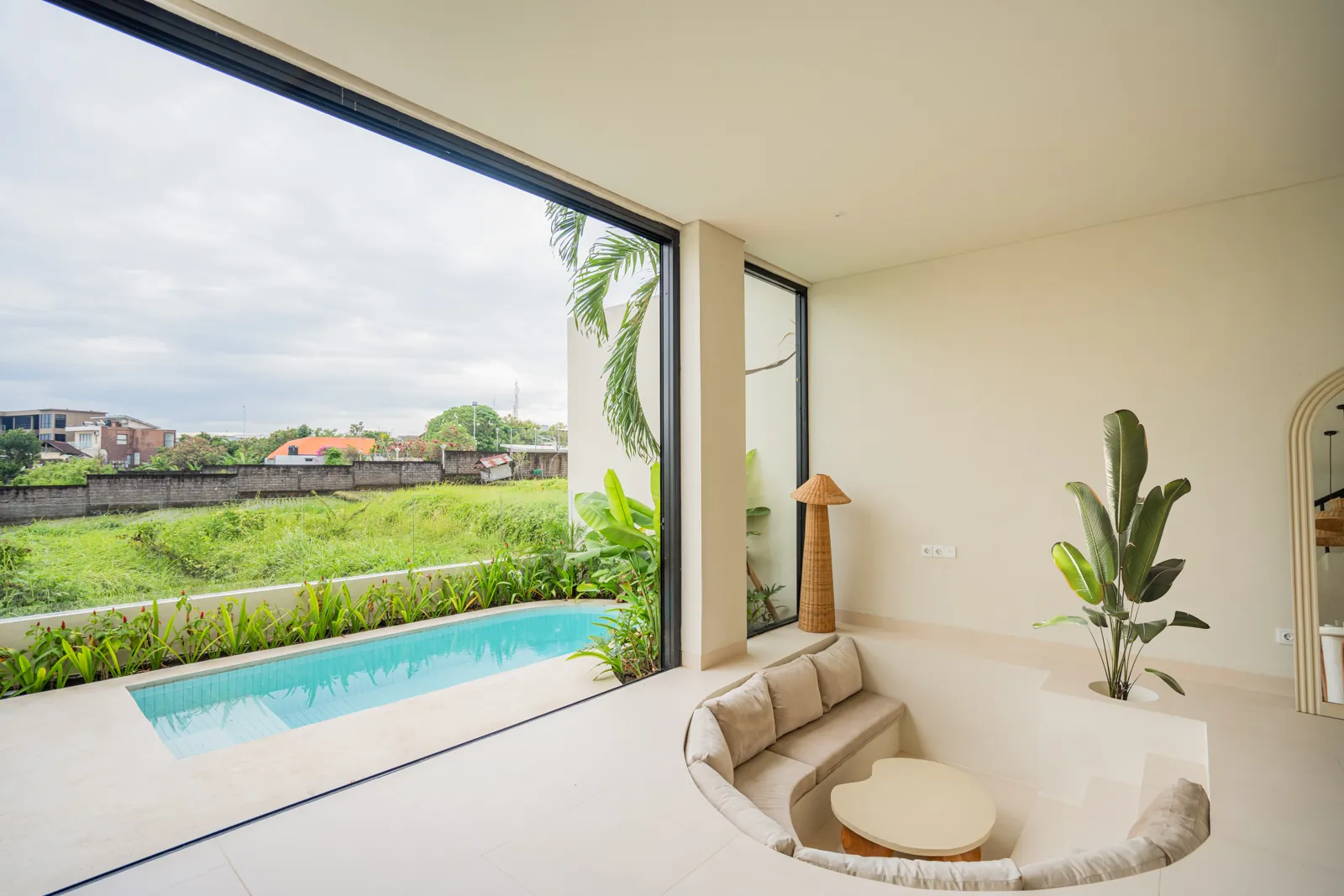 Type A arched sunken lounge