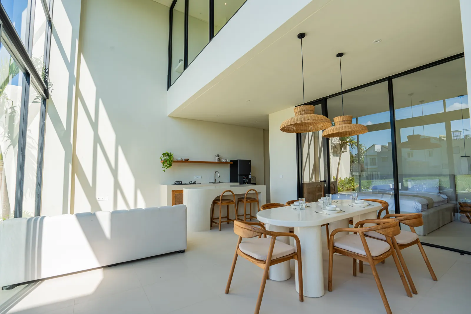 Type B high-ceilinged living and dining