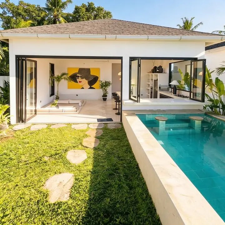 Villa Sayan II — Pool & Garden